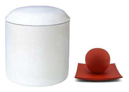 小さなミニ骨壺で自宅供養